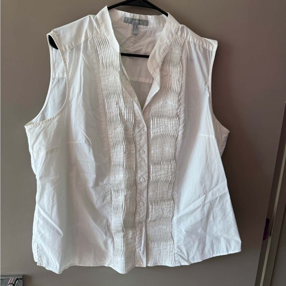 White Sleeveless Women's Top